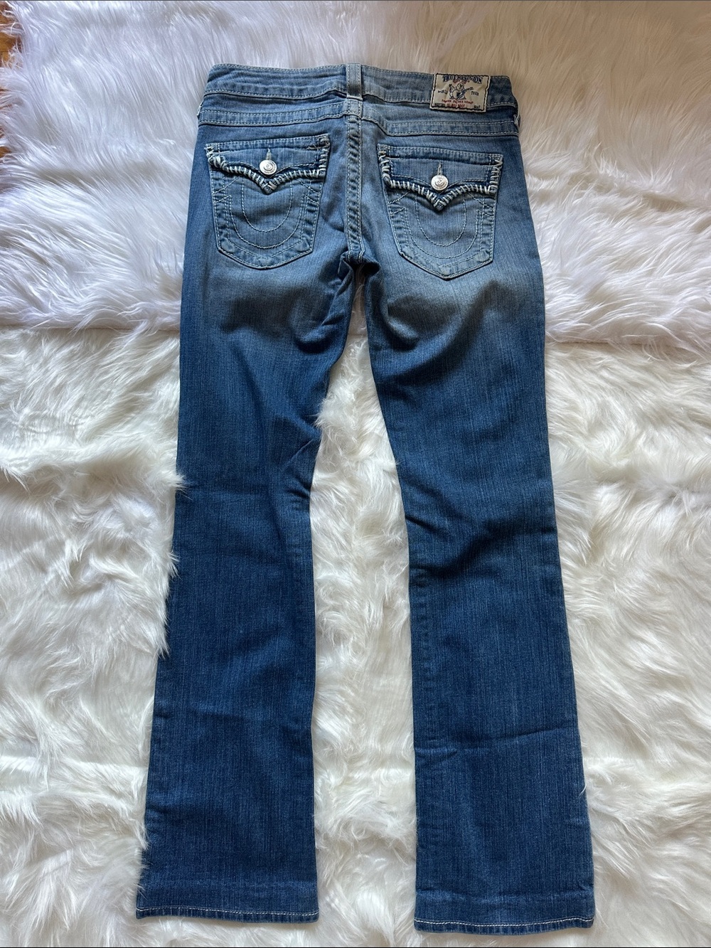 EUC True Religion Women's Medium Blue Flare Jeans Size 27